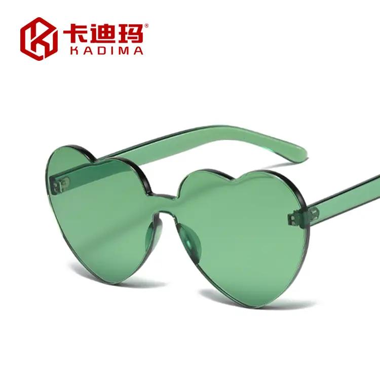 Purple Heart-Shaped Sunglasses for Street Photography & Marine Use - Image 8