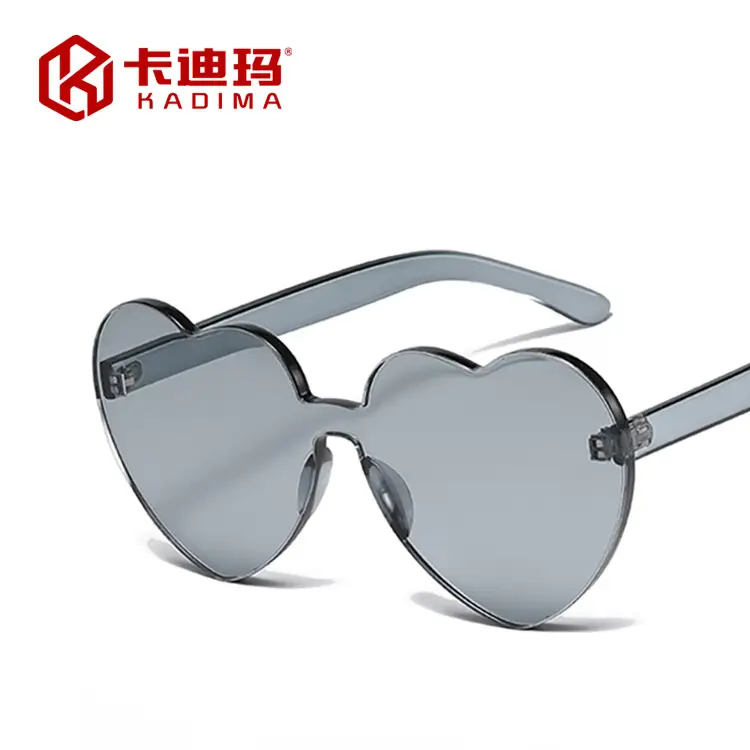 Purple Heart-Shaped Sunglasses for Street Photography & Marine Use - Image 9