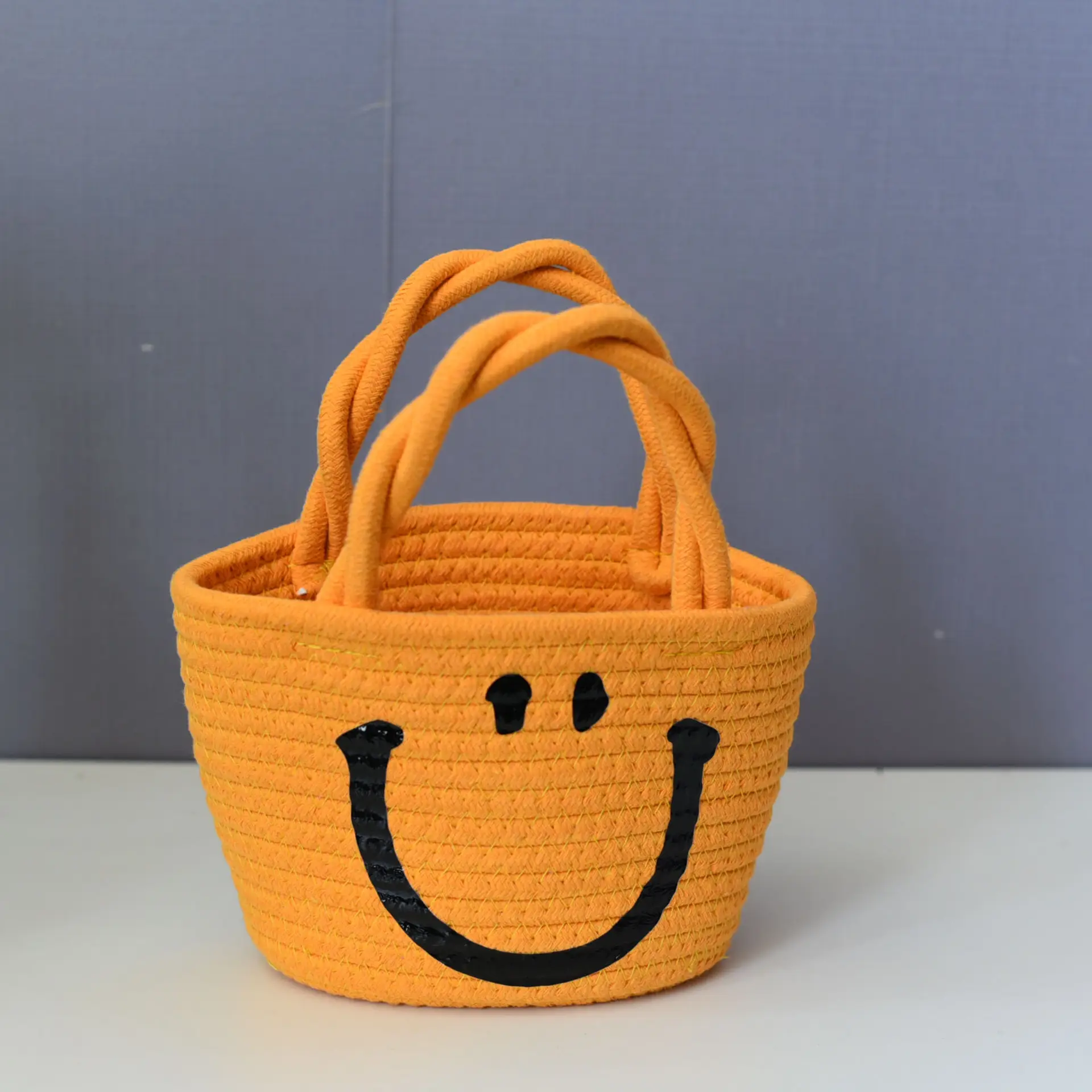 Trendy Cartoon Straw Shoulder Bag Orange Beige - Image 2