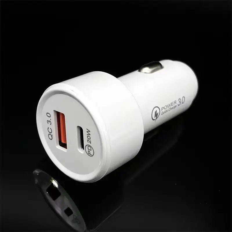 Car USB Charger PD Fast Charging Multifunctional - Image 4