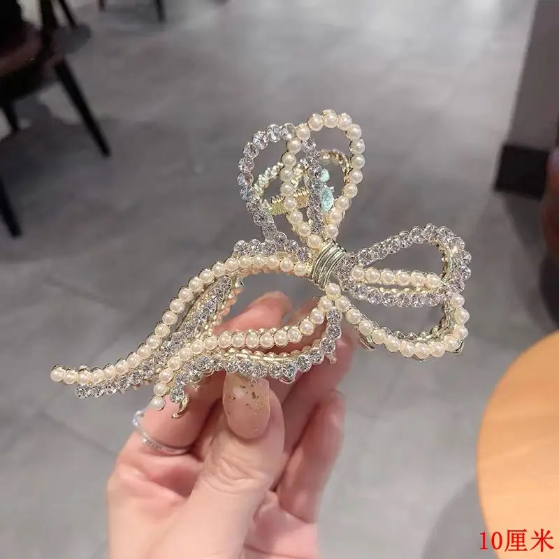 Elegant Butterfly Hair Clip with Pearl & Crystal Design