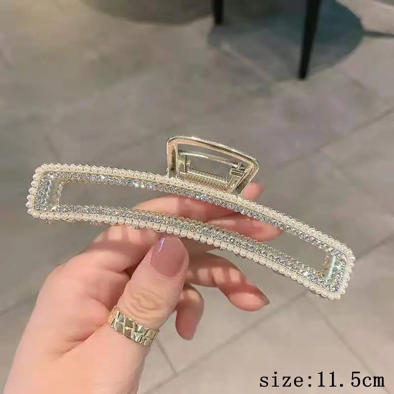 Elegant Butterfly Hair Clip with Pearl & Crystal Design