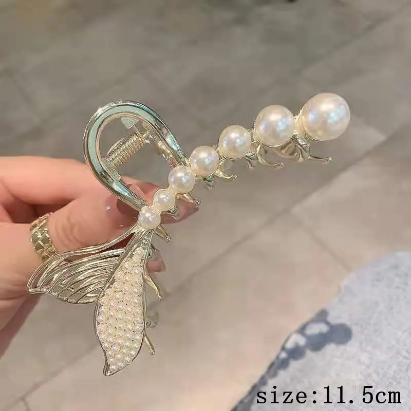 Elegant Butterfly Hair Clip with Pearl & Crystal Design