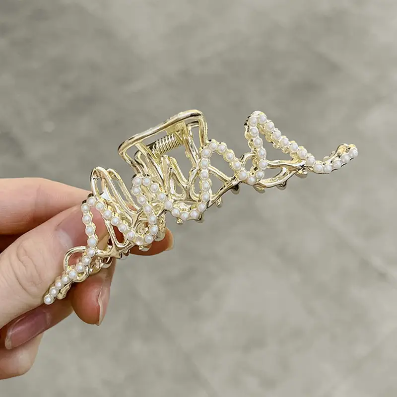 Elegant Butterfly Hair Clip with Pearl & Crystal Design