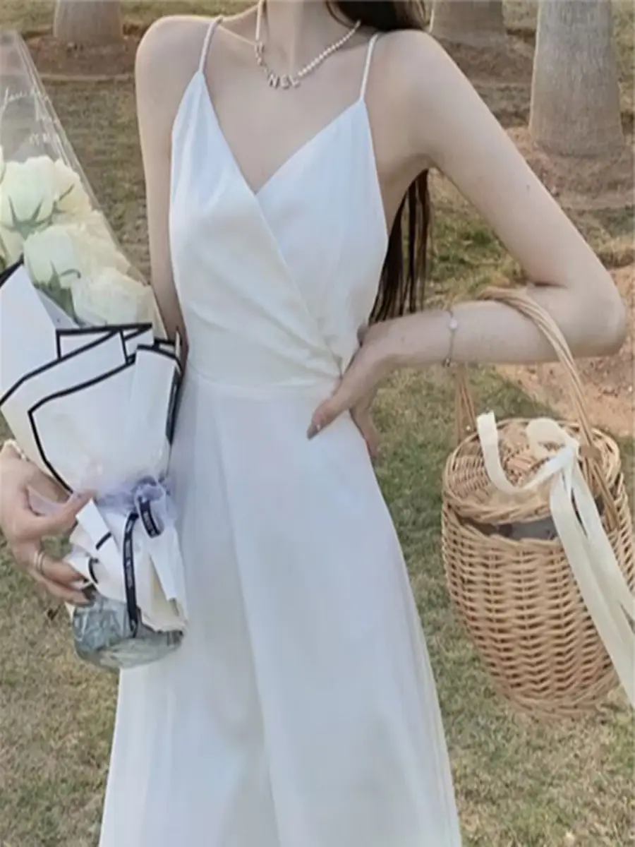 2023 French Style White V-Neck Beach Dress for Women