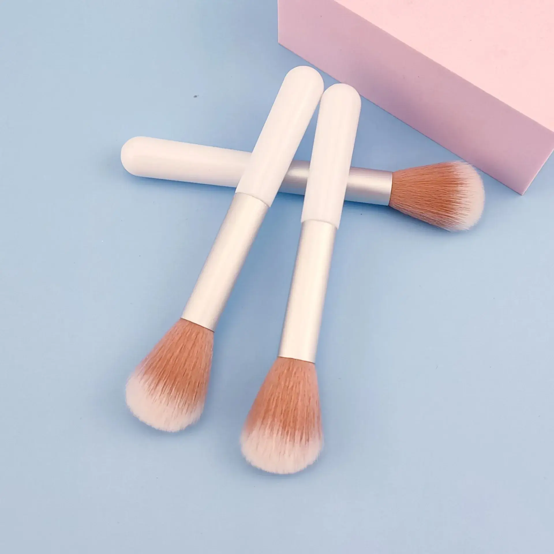 Portable Nail Dust Brush Single White Blush Brush - Image 5