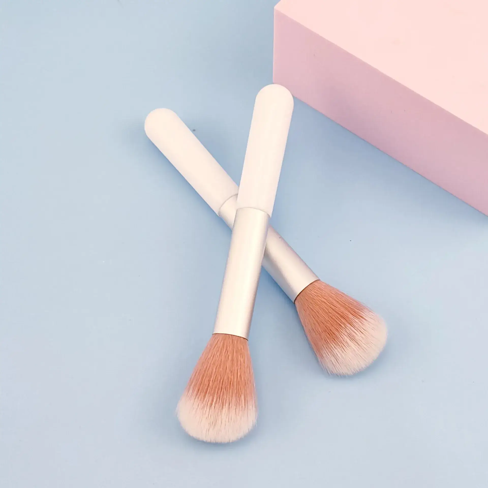Portable Nail Dust Brush Single White Blush Brush - Image 6