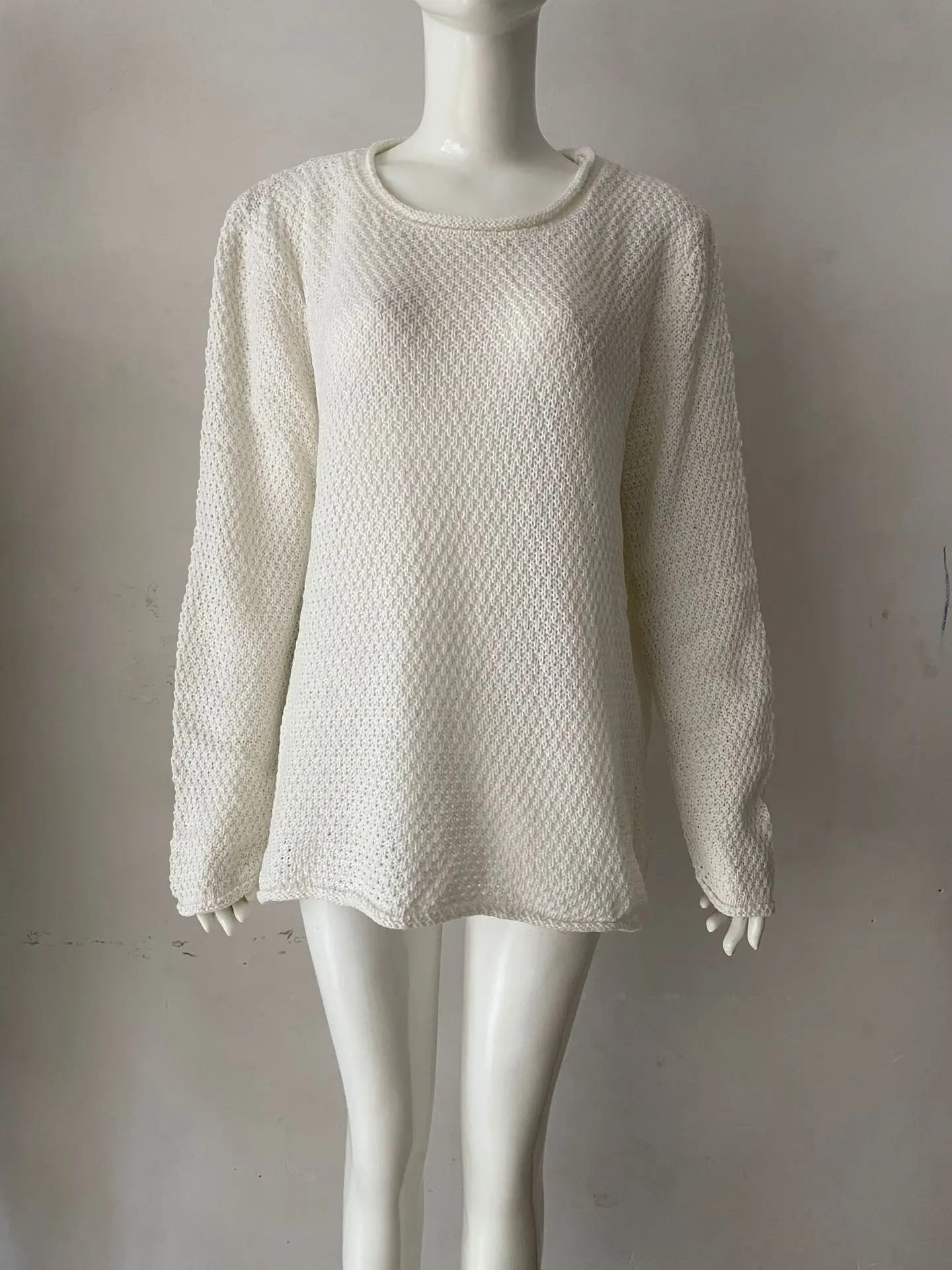 Women's Knitted Round Neck Sweater Long Sleeve Beige — feature 3