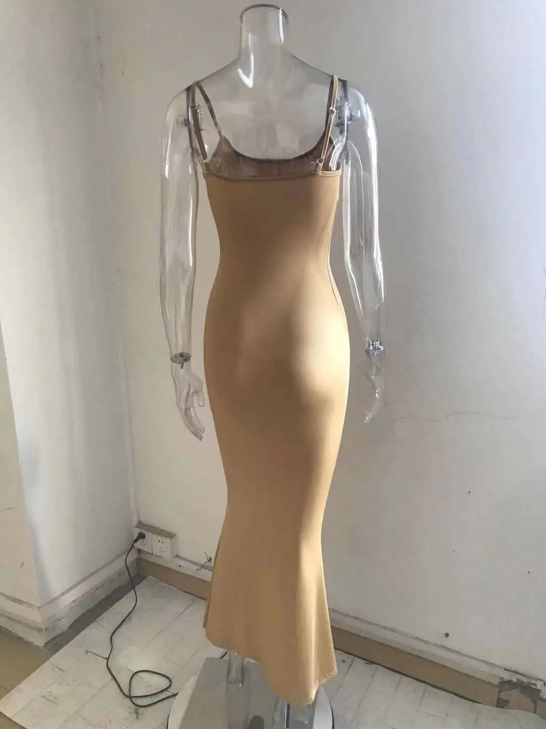 Women's 2022 Kardashian Skims Dress Pink Slim Fit — feature 13