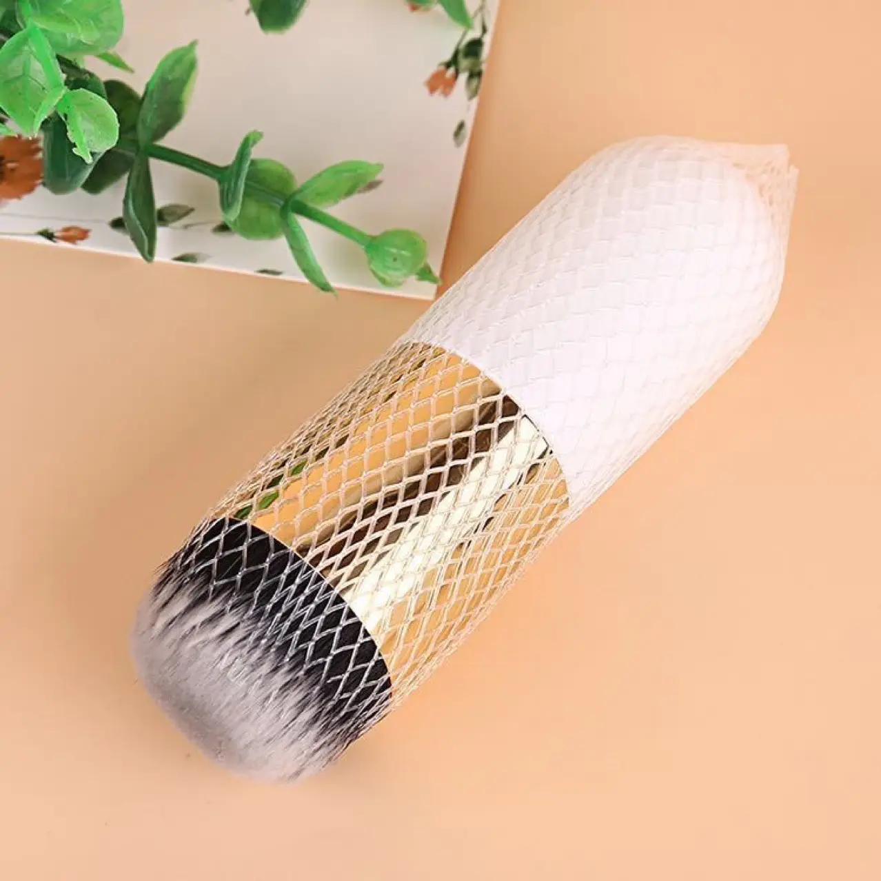 Non-Absorbent Flat Head Makeup Brush for Beginners
