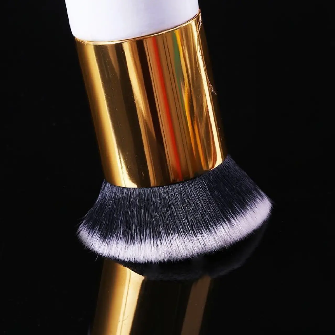 Non-Absorbent Flat Head Makeup Brush for Beginners — feature 10