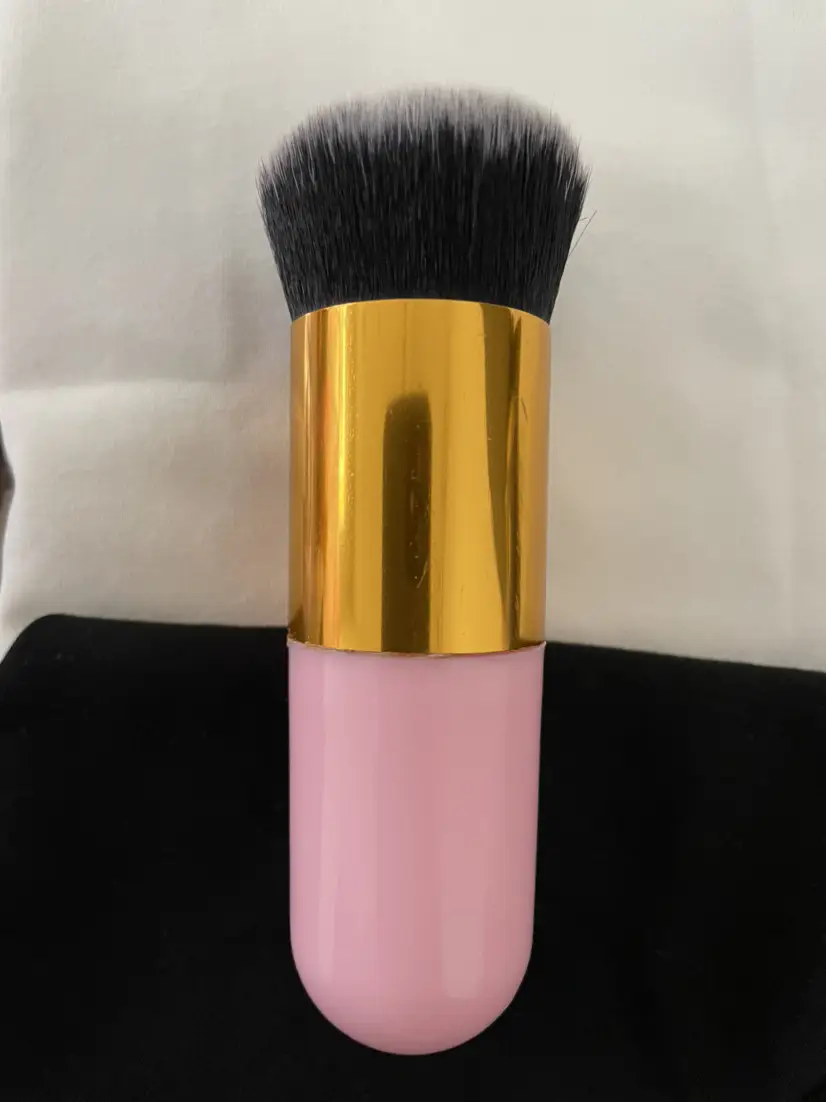 Non-Absorbent Flat Head Makeup Brush for Beginners