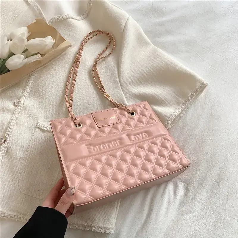 Black Rhombus Chain Shoulder Bag for Women 2022 - Image 5