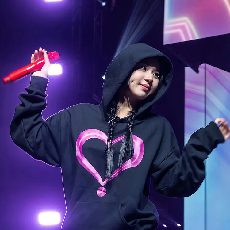 Black Heart Print Hoodie for Men Women 4TH WORLD TOUR - Image 5