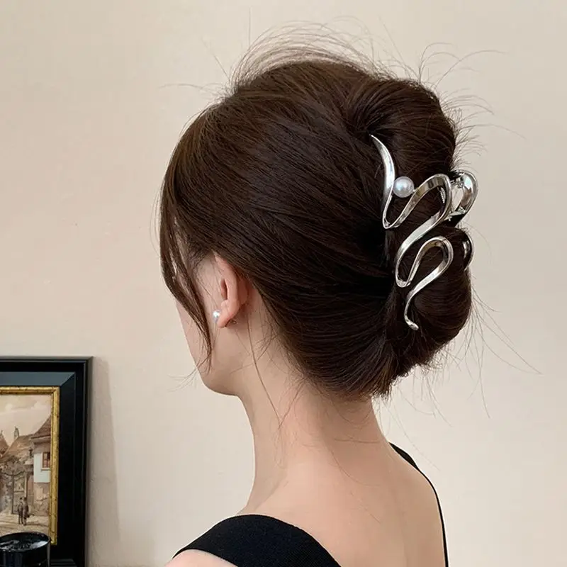 Golden Geometric Hair Clip for Women - Image 13