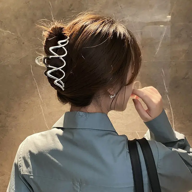 Golden Geometric Hair Clip for Women - Image 19