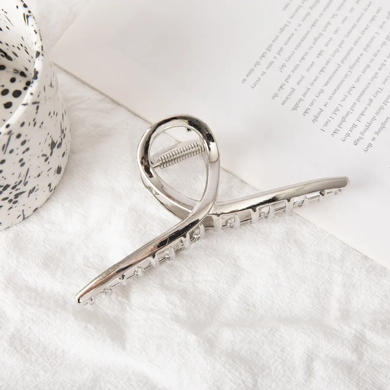 Alloy Clip Hair Accessory for Women Large Size