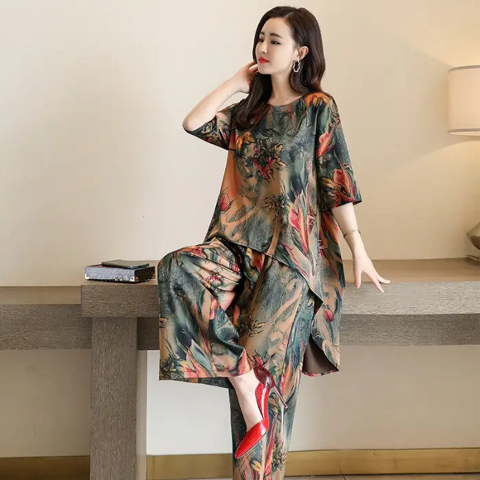 Summer Cotton Linen Shirt Capri Set for Women - Image 2