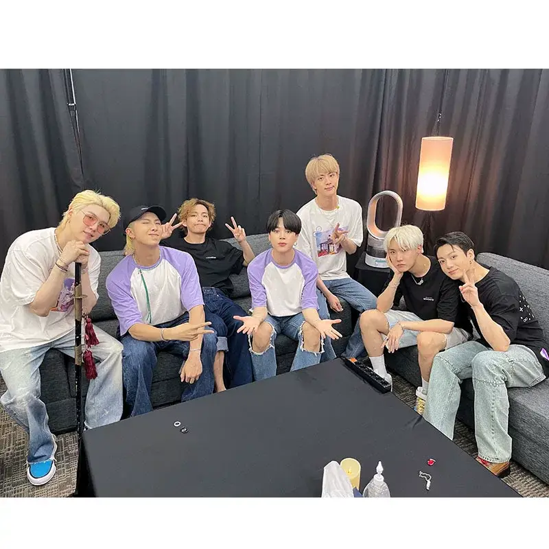 Tian Jiuguo Same Sleeve T-Shirt White Purple — feature 2