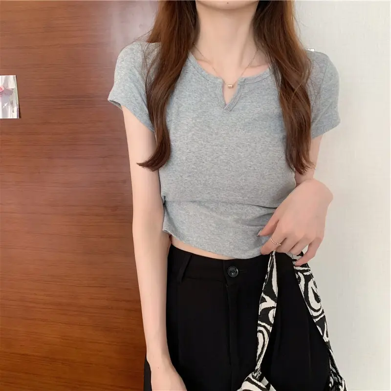 Women's Pink V-Neck Crop T-Shirt Short Sleeve - Image 7