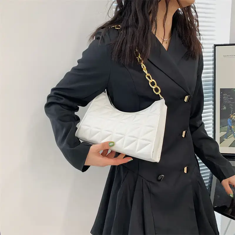 Black Rhombic Chain Shoulder Bag for Women 2022 - Image 8