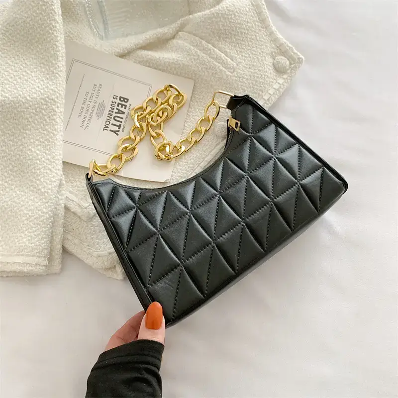 Black Rhombic Chain Shoulder Bag for Women 2022 - Image 4