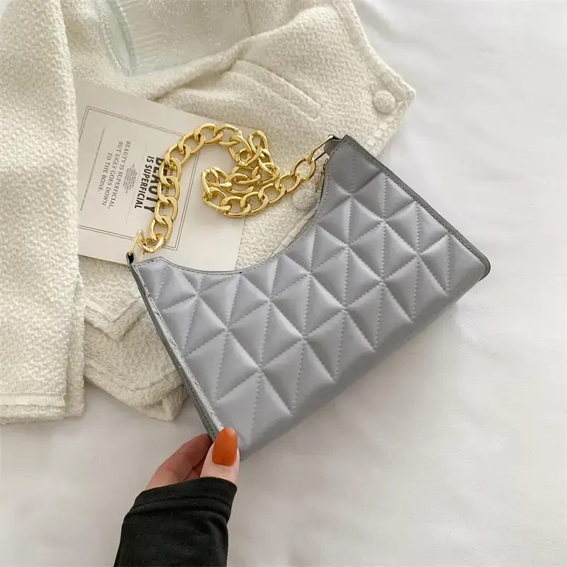 Black Rhombic Chain Shoulder Bag for Women 2022 - Image 5
