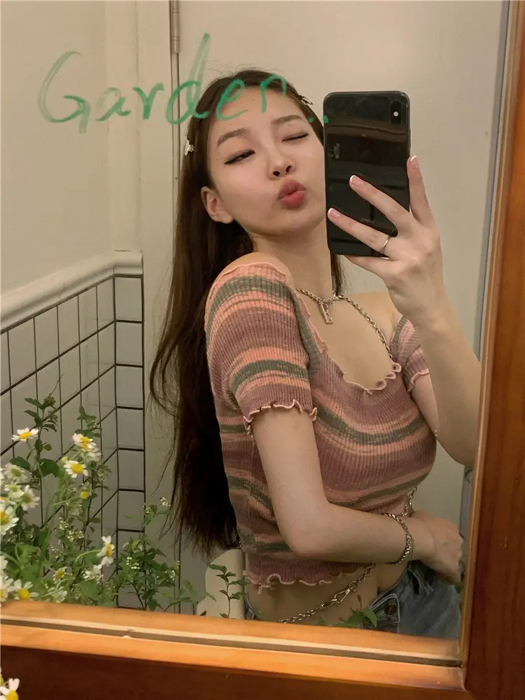 Women Tie-Dye Striped Off-Shoulder Top White Shorts 2025 — feature 2