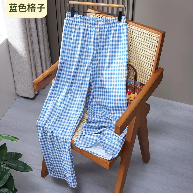 深蓝色