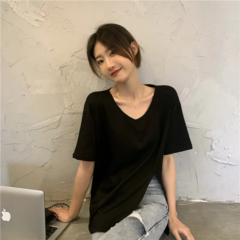 Women White Slit V-Neck T-Shirt Summer 2025 — feature 4