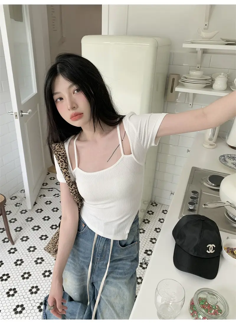 Black Fake Two-Piece Short Sleeve Women Summer Top — feature 13