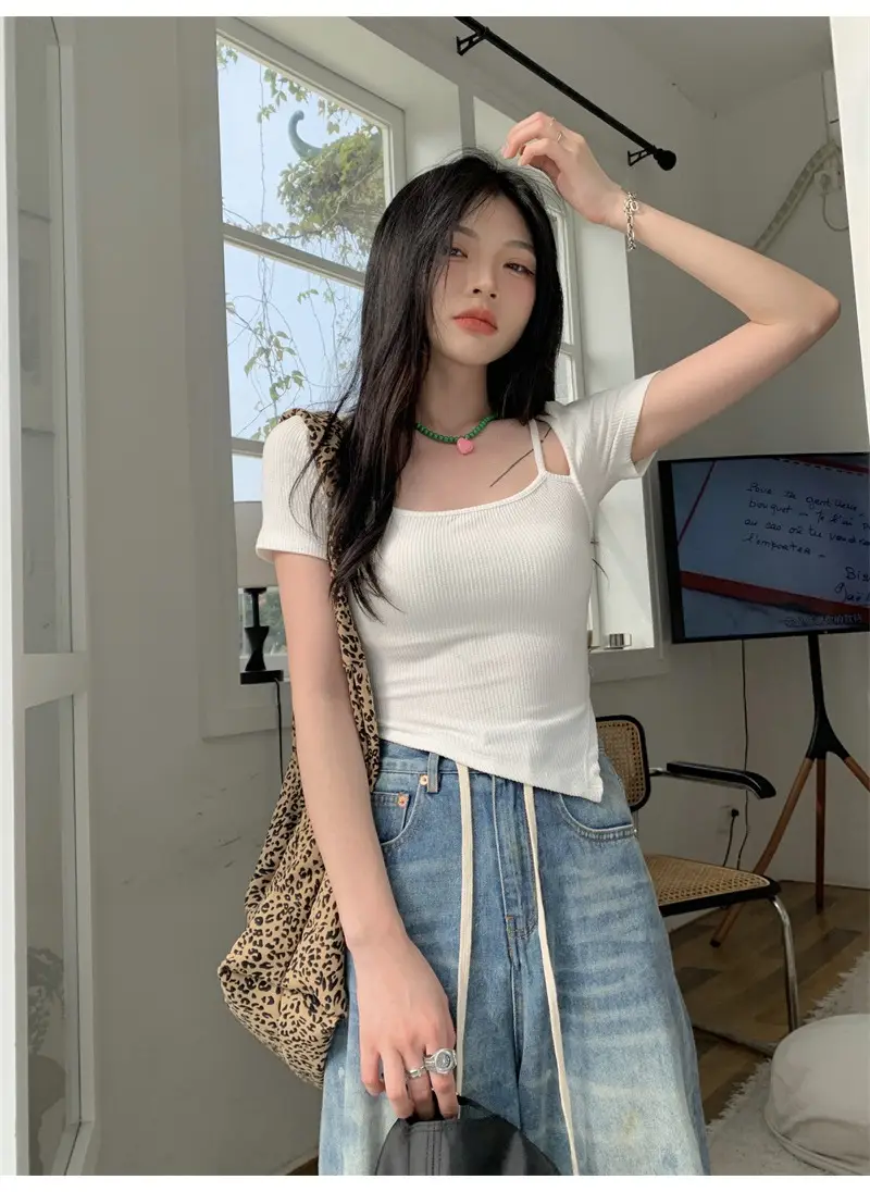 Black Fake Two-Piece Short Sleeve Women Summer Top — feature 3