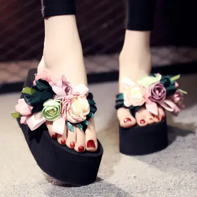 Women's Flower-Adorned Thick Wedge Sandals