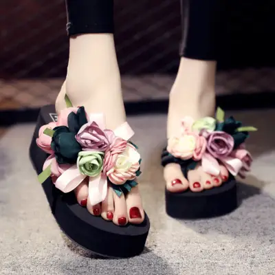 Women's Flower-Adorned Thick Wedge Sandals
