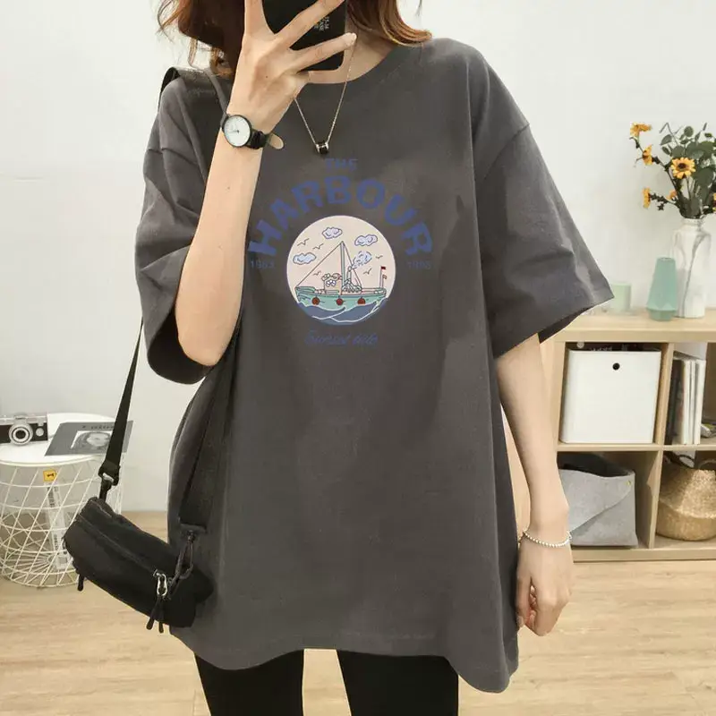 Korean Style Mid-Length Top for Plus Size Moms — feature 4