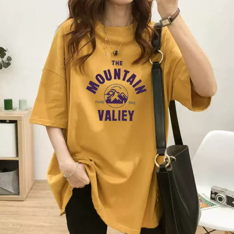 Korean Style Mid-Length Top for Plus Size Moms — feature 5