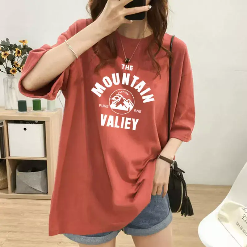 Korean Style Mid-Length Top for Plus Size Moms — feature 7