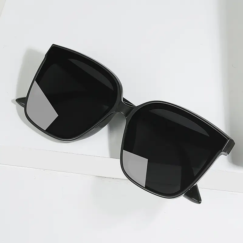 Women Square Frame Gradient Sunglasses Korean Style - Image 12