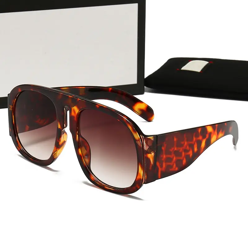 New Women's Trendy Brown Gradient Sunglasses - Image 7