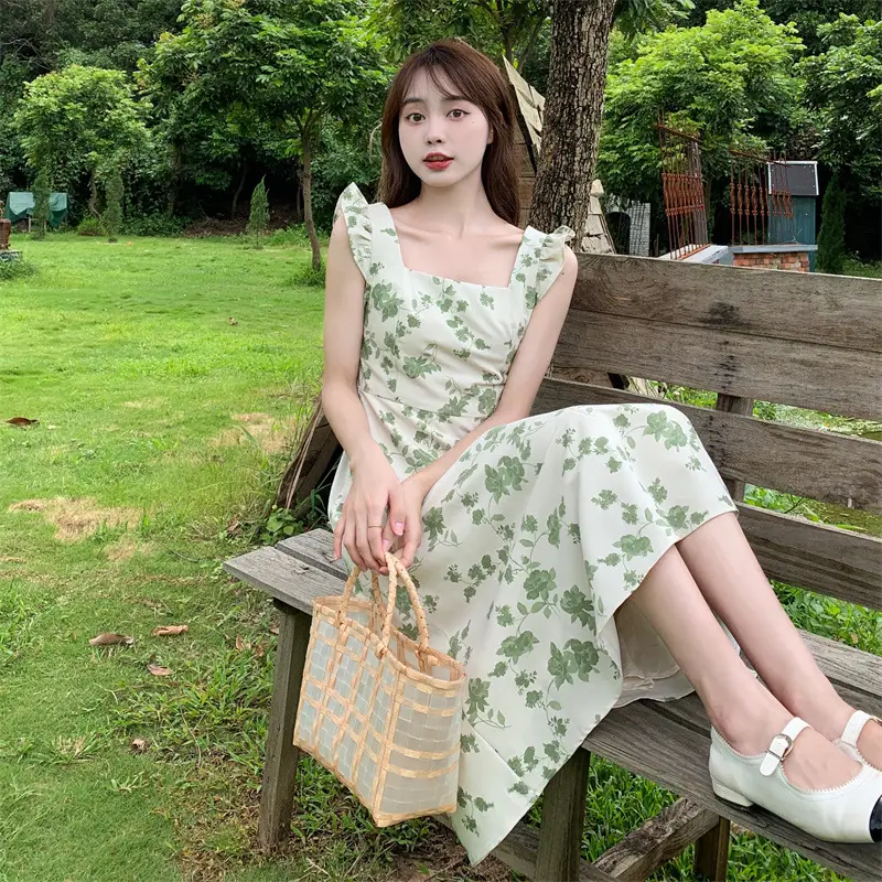 Women's Green Floral Gown with Square Collar Waist - Image 3