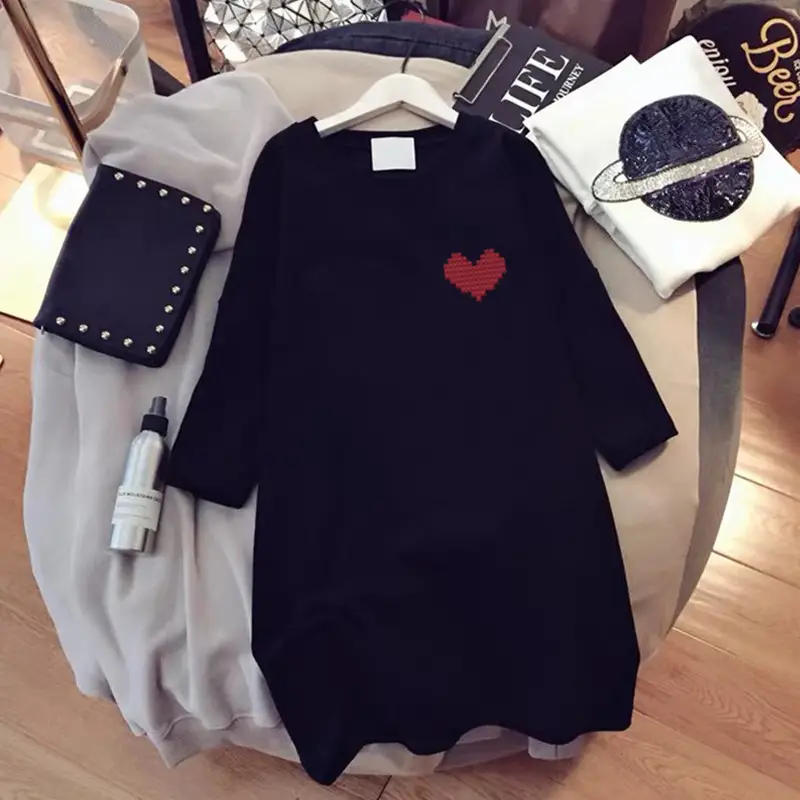 Women Black Heart Print Short Sleeve T-Shirt Mid Length 2024 — feature 21