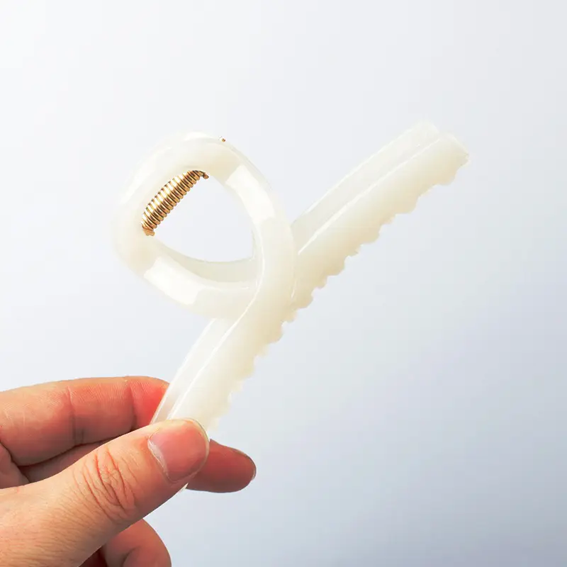 2022 Acrylic Hair Clip for Back of Head Black - Image 6