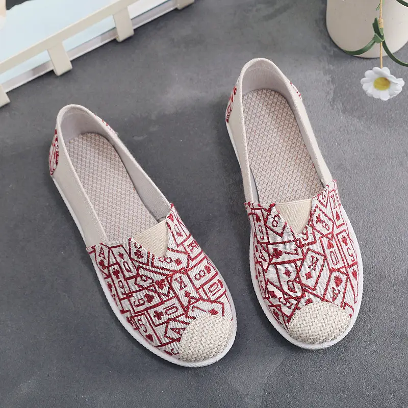 2026 Spring and Autumn New Women's Shoes Old Beijing Cloth Shoes Single Shoes for Middle-Aged and Elderly Casual Canvas Shoes Non-Slip Soft Sole Mom Shoes - Image 3