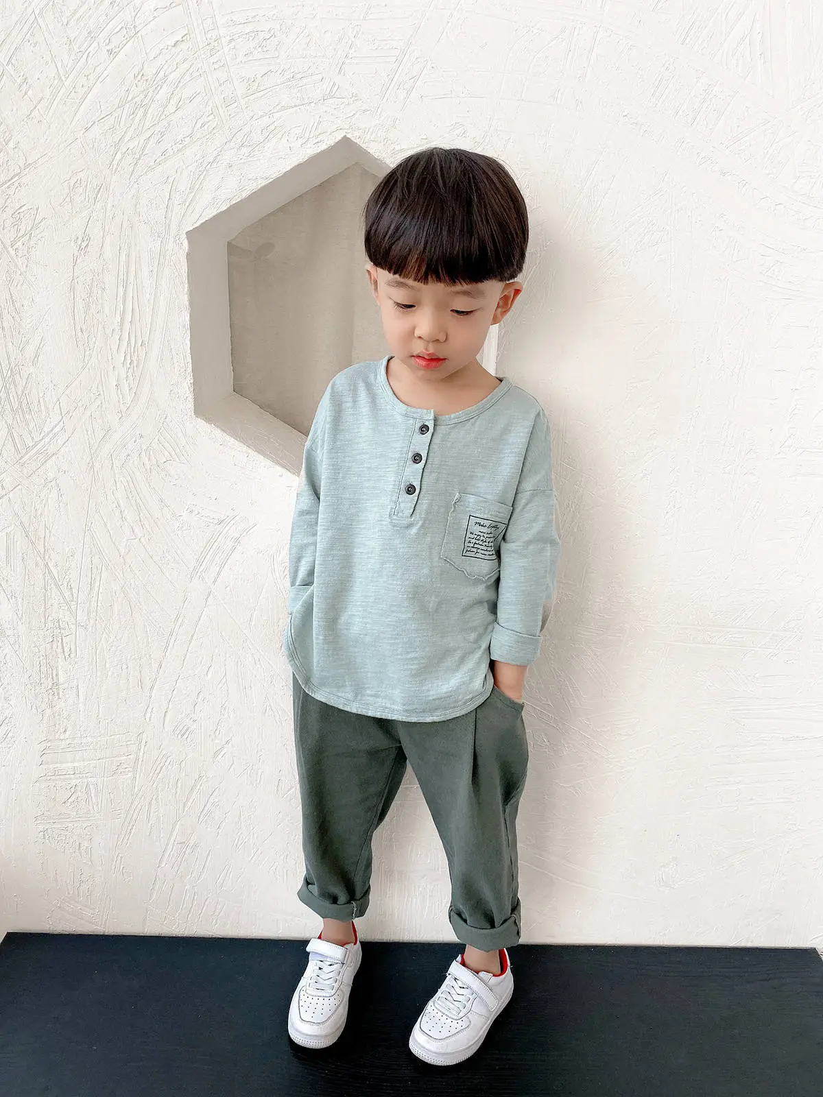 Soft Slub Cotton Long Sleeve T-Shirt for Boys Girls Medium Large — feature 2