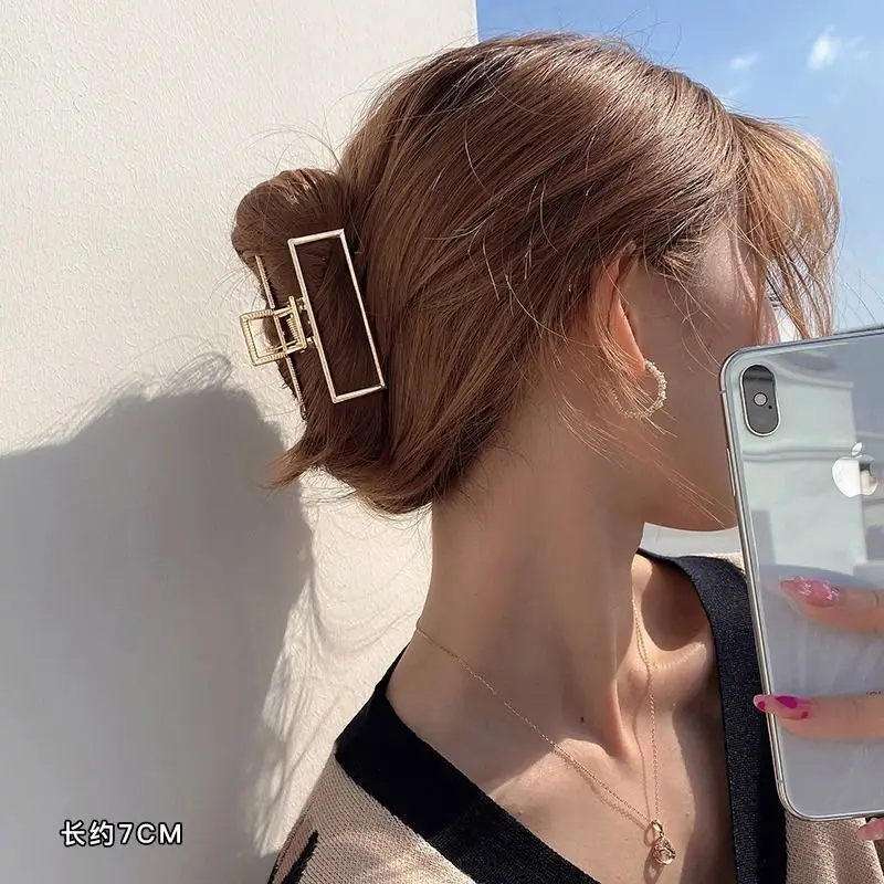 Tassel Hair Clip for Women's Back Head High Sense Shark Clip - Image 10