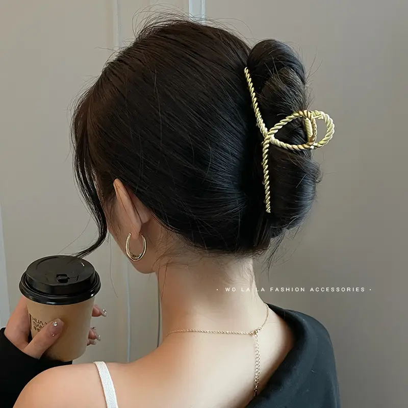 Tassel Hair Clip for Women's Back Head High Sense Shark Clip - Image 7