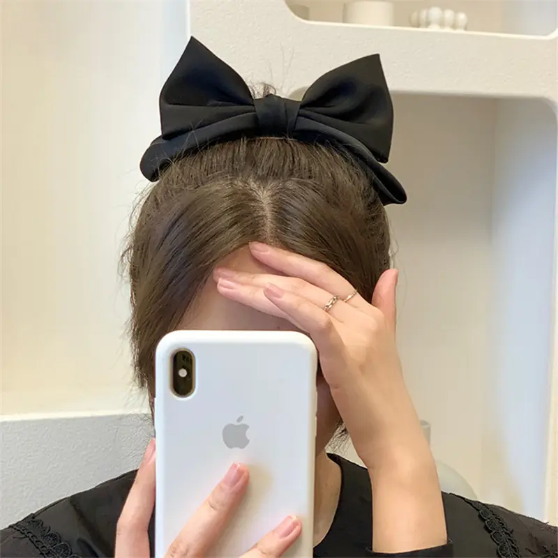 Women's Black Three-Dimensional Bow Hairpin Clip - Image 2