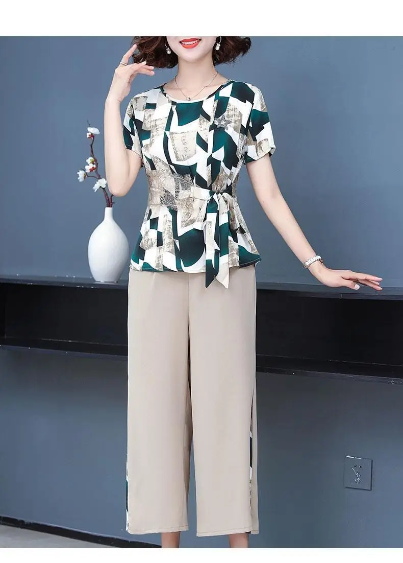 Middle-Aged Women 2-Piece Summer Outfit Set — feature 11