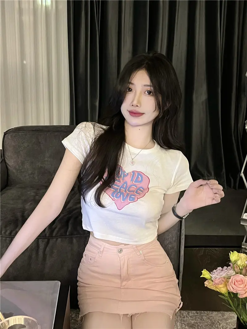 Women Short Sleeve T-Shirt White Heart Print 2025 — feature 11