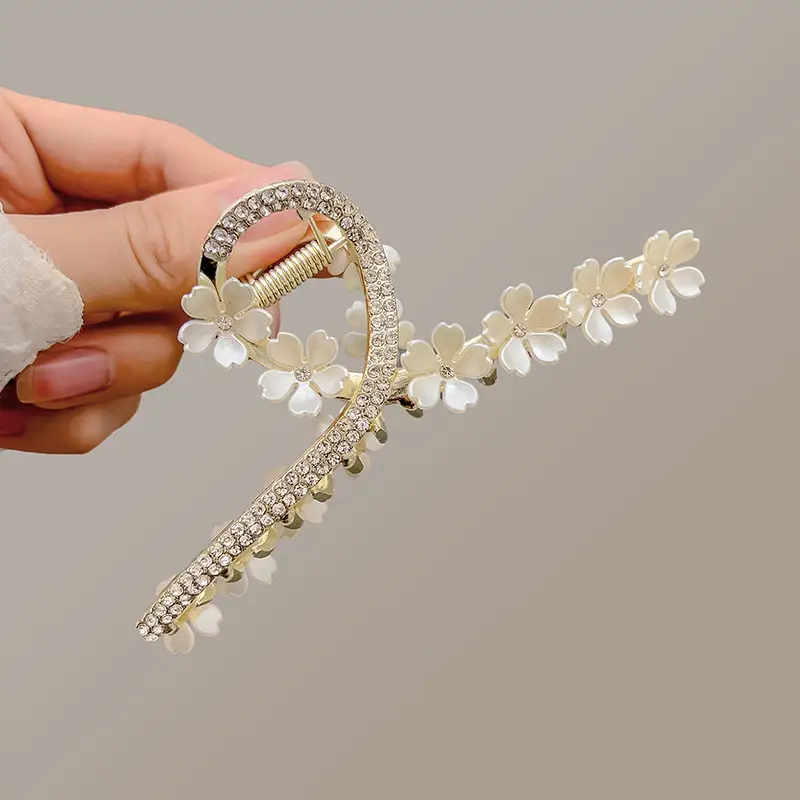 Pearl Flower Hairpin for Women Korean Style - Image 2